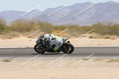 media/Apr-20-2025-CVMA (Sun) [[39090e8767]]/Race 9-Formula LW Twins Shootout/